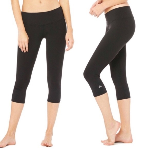 Alo Yoga Cropped Black Leggings Sz S 